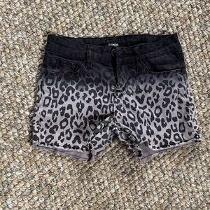 Leopard Print Girl’s Shorts Hudson size 8 good condition